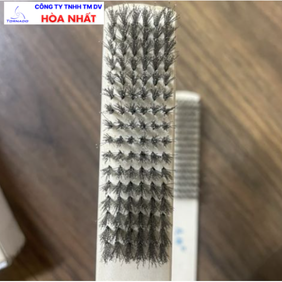 BÀN CHẢI SẮT CÁN GỖ